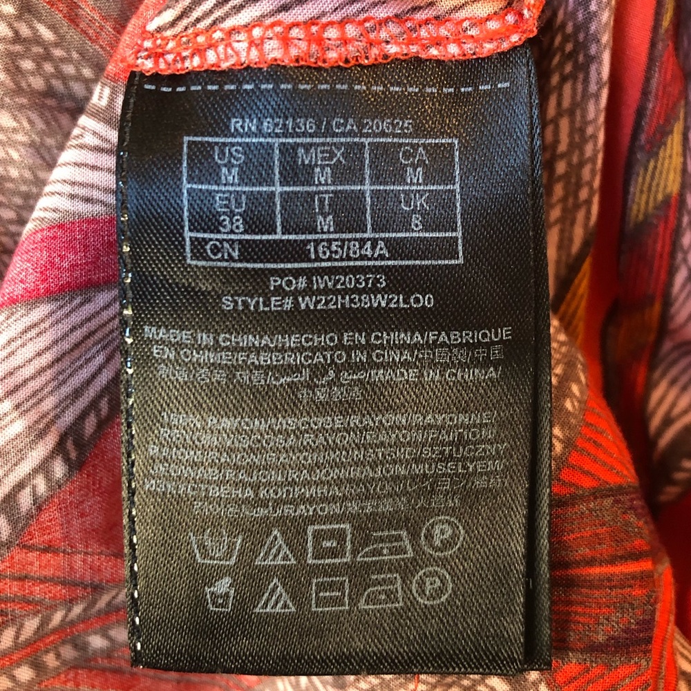 GUESS Patterned Wrap Tank - Picture 4 of 5